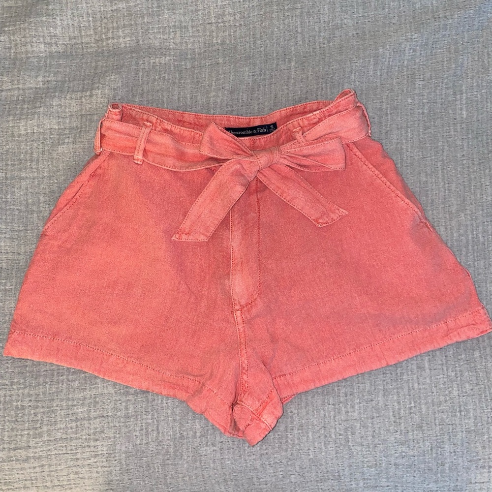 Abercrombie linen shorts w/ tie belt